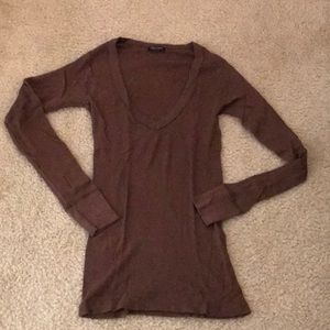 MIMI & COCO V-Neck Top. Made in Italy. Size Small